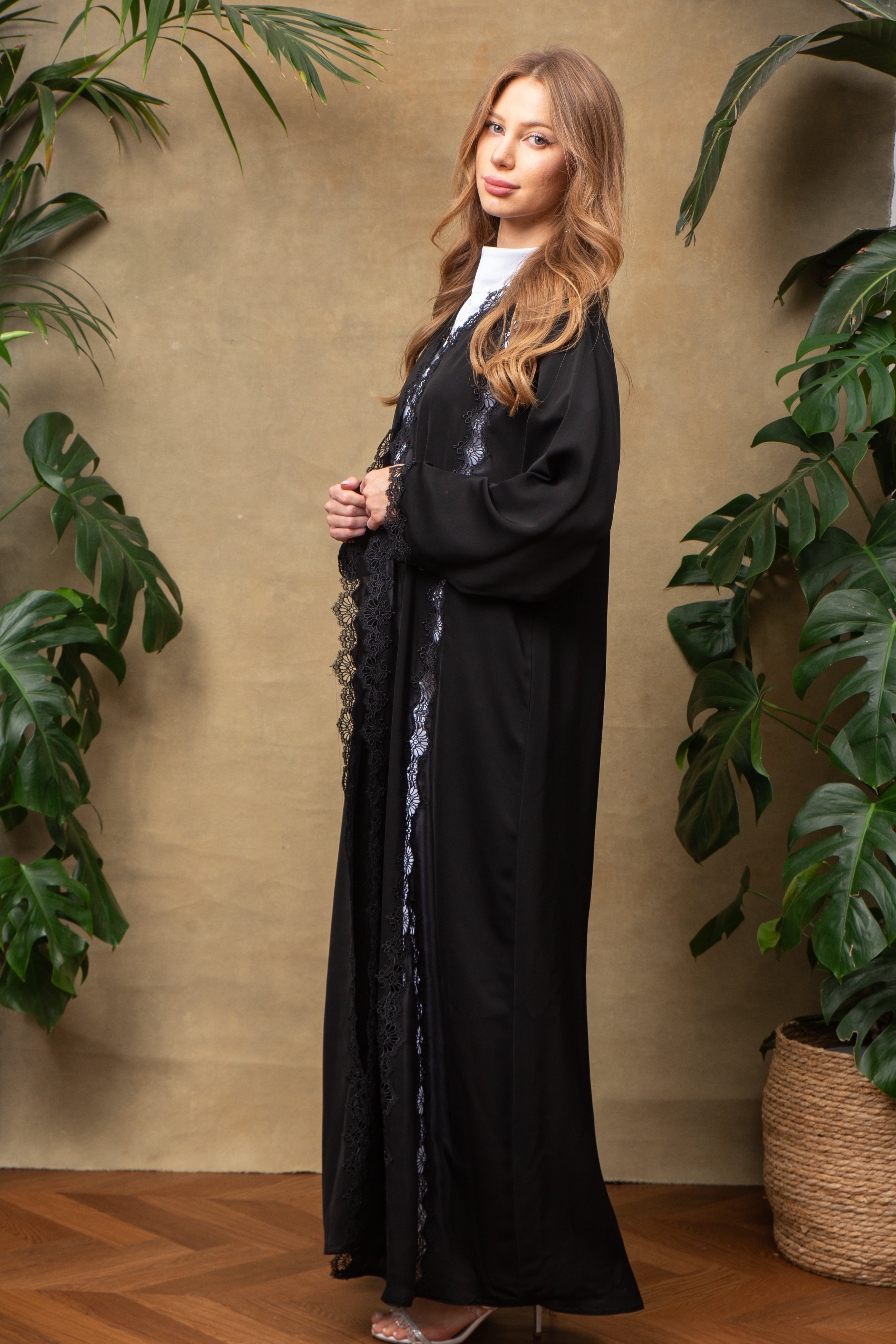 Amelia in Noir Lace Abaya